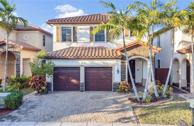 3401 SE 5th St photos photos