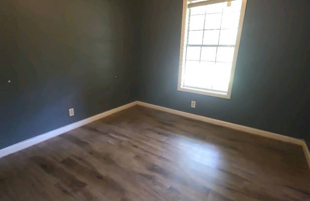 224 Ragan Gallery 2