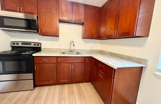 2715 S Street - 2715 S Street, Sacramento, CA 95816