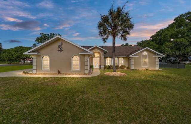 5953 NE 62ND COURT ROAD - 5953 Northeast 62nd Court Road, Marion County, FL 34488