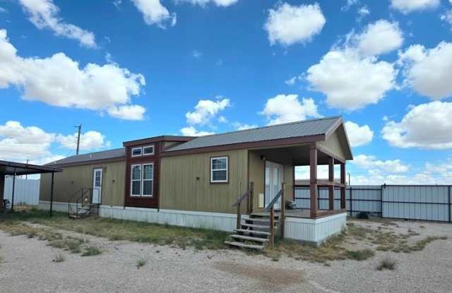 4330 N Redland photos photos