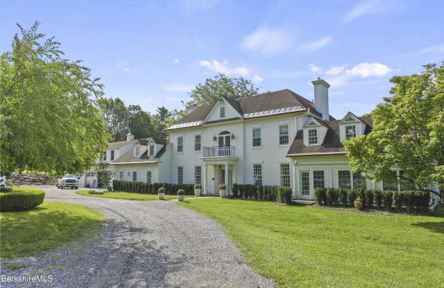 55 Maple Hill Rd Gallery 3
