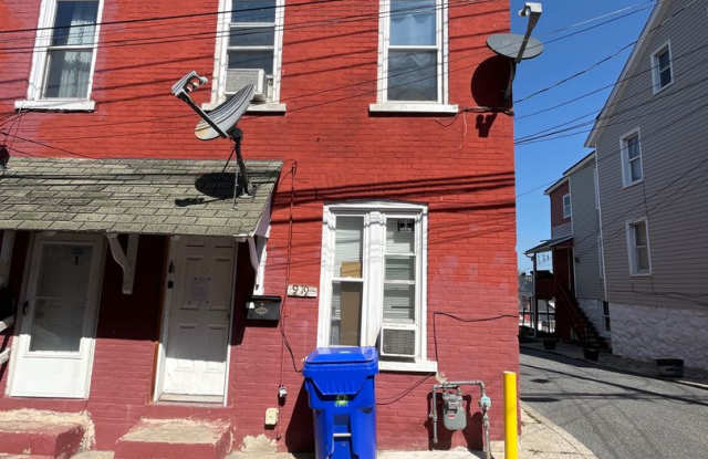 Well-maintained 3-bedroom home in Southside Bethlehem photos photos