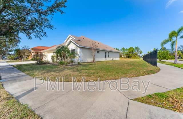 9103 Pinebreeze Drive photos photos