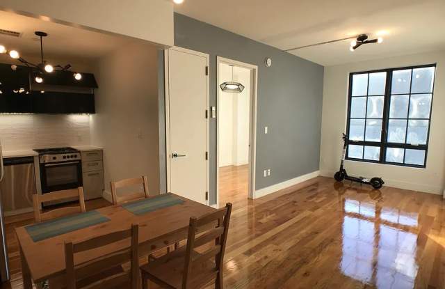 24 Ford St Apt 5A Gallery 1