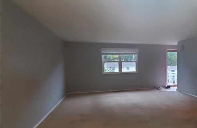 118 Bashford Dr Gallery 2