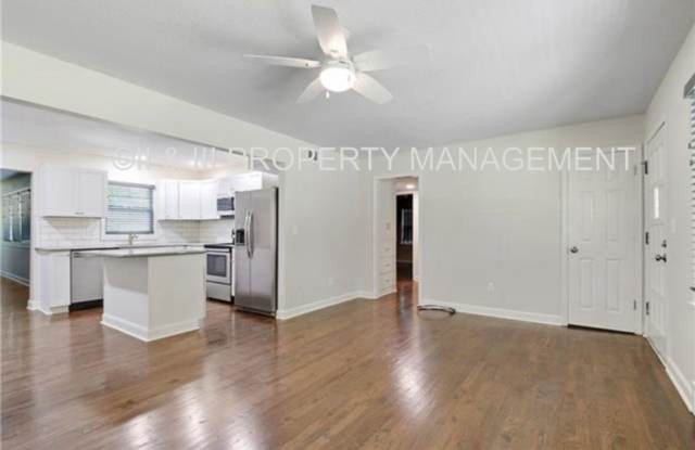 6406 West 72nd Terrace Gallery 4