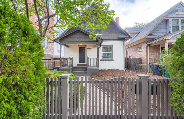 Stylish Home in the Heart of Highland with Detached Garage  Mother-in-Law Suite photos photos