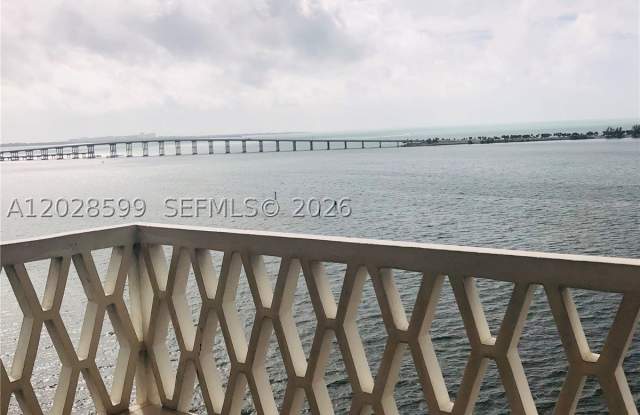 1430 Brickell Bay Dr Gallery 2