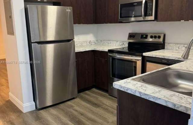 605 Ixoria Ave photos photos