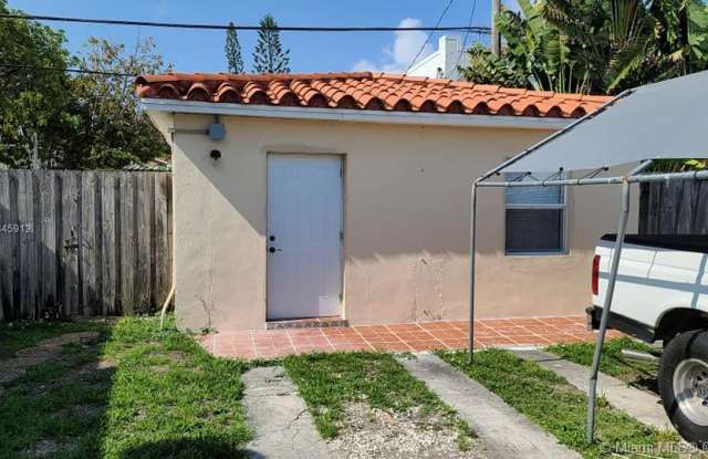 1761 Sw SW 11th Street - 1761 SW 11th St, Miami, FL 33135