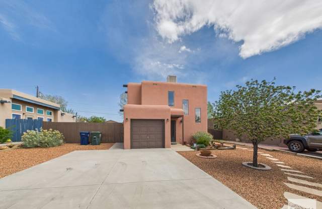 Bright  Updated 2BR Home with Landscaped Yard Near Shopping  Hospitals photos photos
