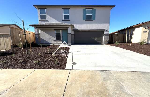 Brand New Rancho Cordova 4bd/2.5ba Home with Large Backyard! - 4472 White Ibis Way, Rancho Cordova, CA 95742