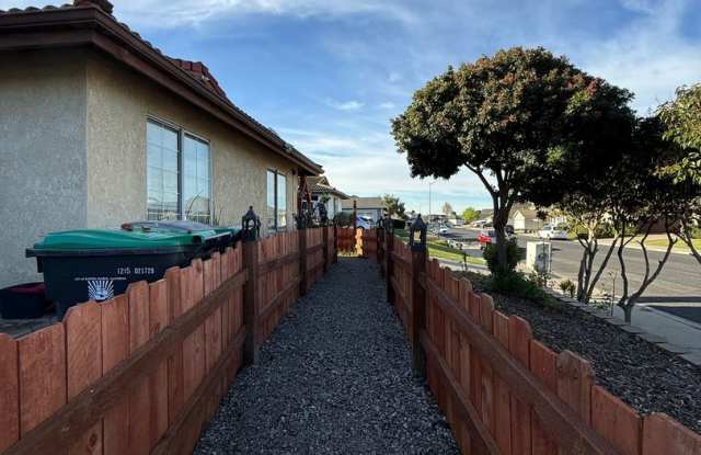 NEW Beautiful 3 Bedroom 1 Bath ADU - Furnished (Unfurnished Negotiable) photos photos