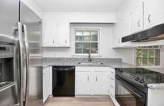 Exquisite South Charlotte Ranch, Move-In Ready photos photos