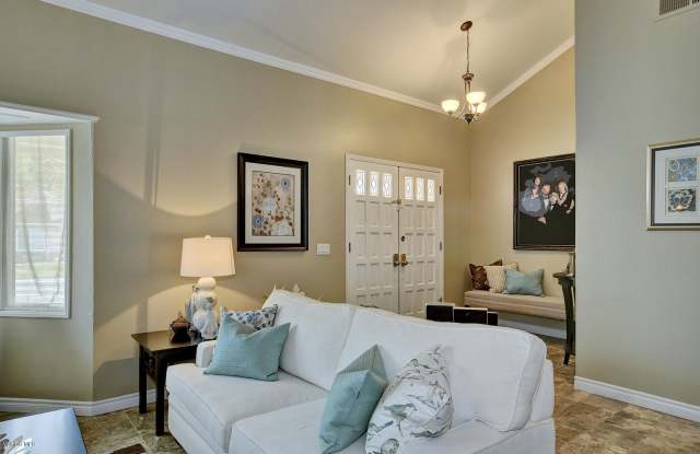 29014 Saddlebrook Drive Gallery 3