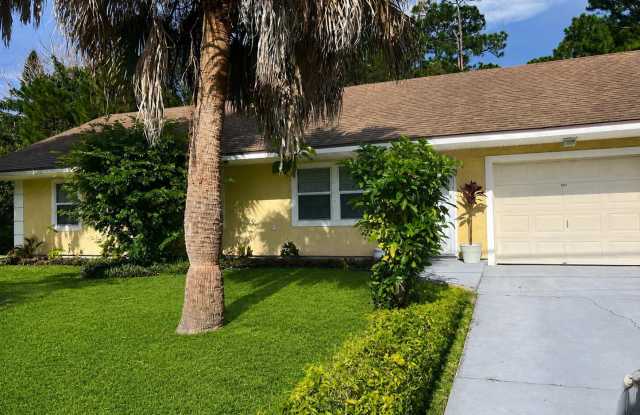 3033 SW COLLINGS Drive Gallery 1