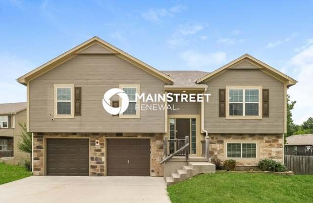 406 Sunflower Drive - 406 Sunflower Drive, Raymore, MO 64083