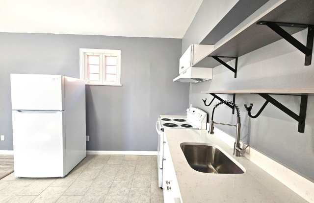 125 River Street Gallery 3