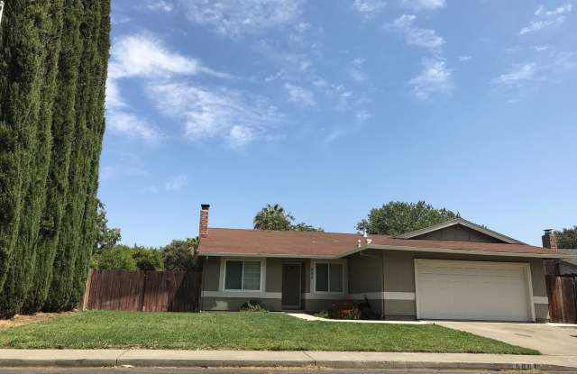 686 Sereno Drive Gallery 2