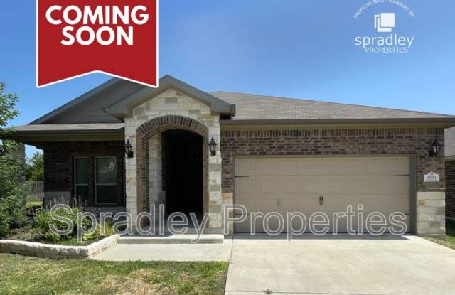 820 Glenstone Dr photos photos