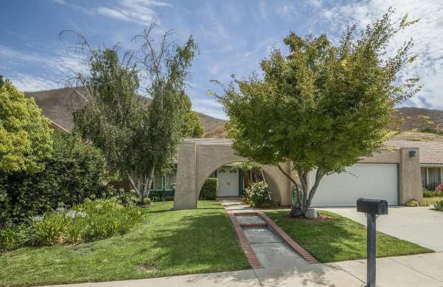 Beautiful 4 bed 2 bath house in Agoura Hills photos photos