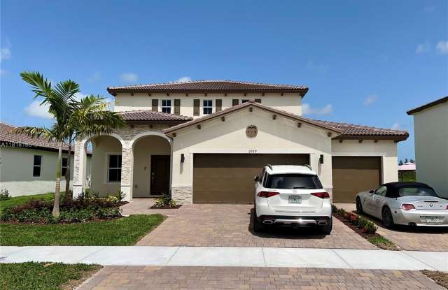 2929 SE 23rd Ave photos photos