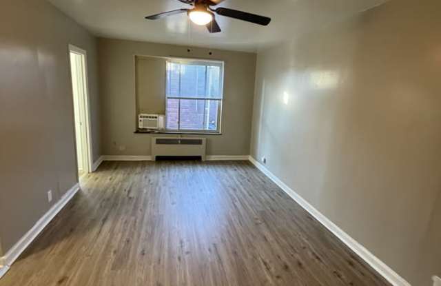 2076 Elm Avenue - 14 photos photos