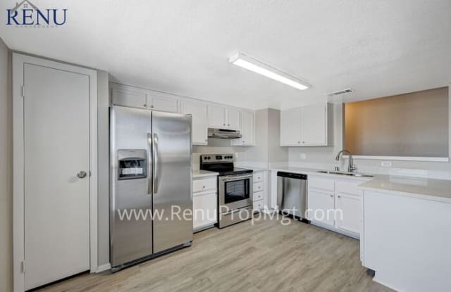 1606 Justin Court Gallery 3