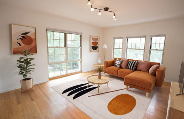 5528 S. Cornell Avenue photos photos