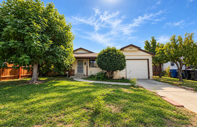 Charming South Natomas 3bd/1ba Home! Gallery 1