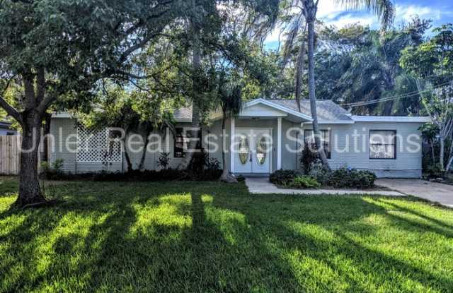 4920 Stolls Avenue - 4920 Stolls Avenue, Town 'n' Country, FL 33615