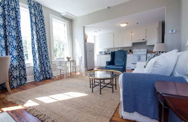 124 E Liberty Gallery 4