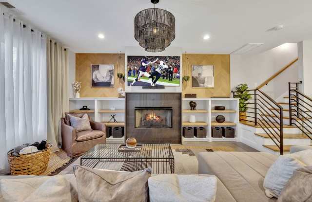 Gorgeous FULLY FURNISHED Home Just Off Charlotte Ave. photos photos