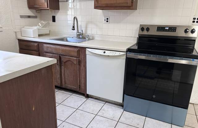 613 N Wall Ave photos photos