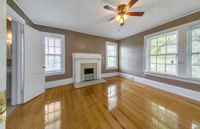 38 Delmont Drive NE Gallery 4