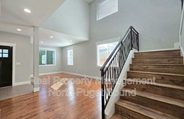 10025 5th Pl SE Gallery 4