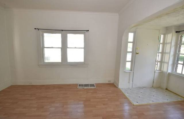 1140 Sorin Street Gallery 2