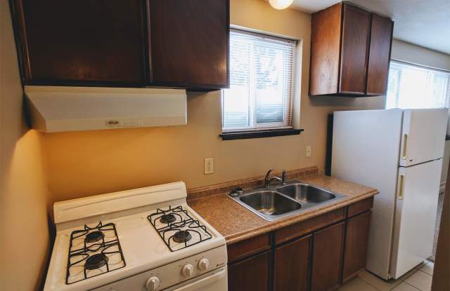 902 Luther Place Apt 2 Gallery 4