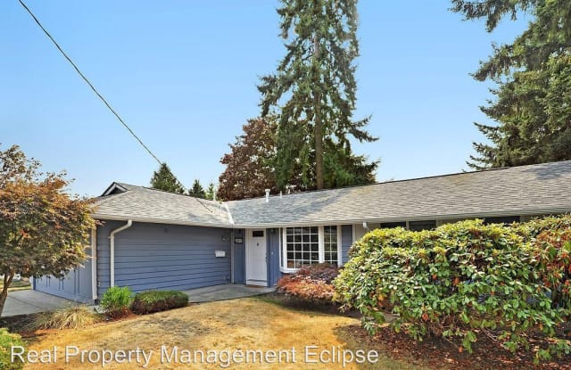 3917 NE 11th PL - 3917 Northeast 11th Place, Renton, WA 98056