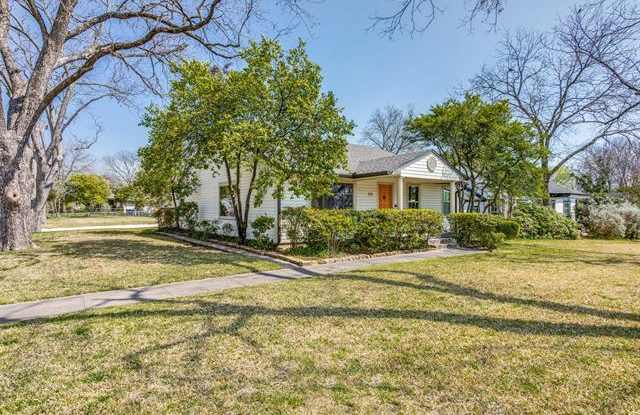 830 N Buckner Boulevard - 830 Buckner Boulevard, Dallas, TX 75218