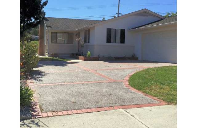 26132 Birchfield Avenue Gallery 4