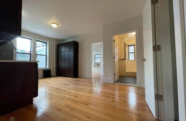 21-81 38TH ST. Gallery 2