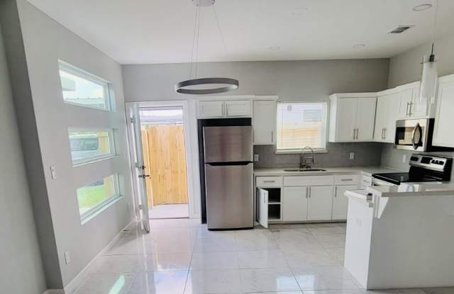 3308 S Mia Ln photos photos