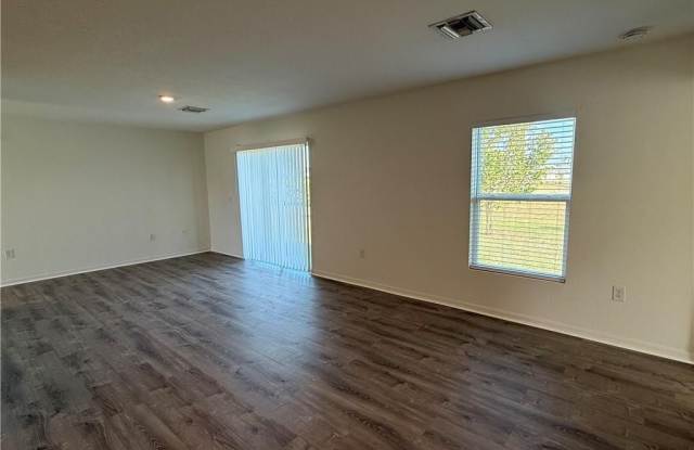 1139 NW 16th Ter lot: 39 Gallery 2