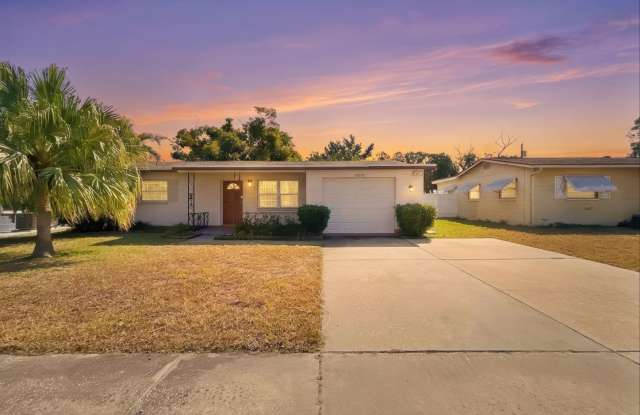 Updated with Private Yard and Move-in Ready! 2bed| 1bath photos photos