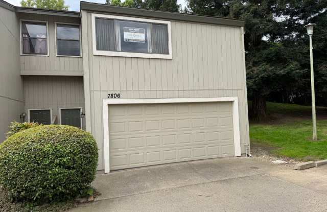1670 Sqft. 3 Bedroom, 2 Bath Gated Townhome for Rent in Citrus Heights. photos photos