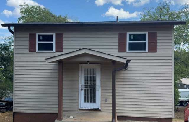Updated 3 bed 1 bath in Brainerd! Vouchers Accepted! Leasing Specials Available! photos photos