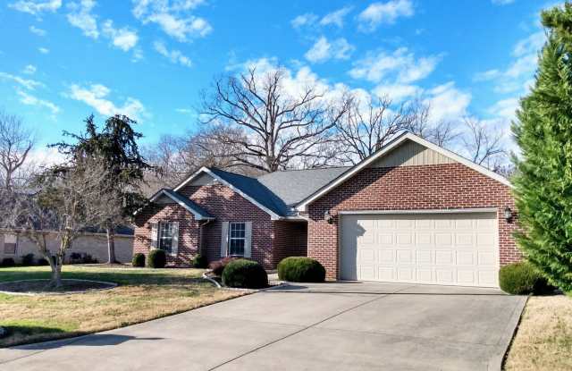 Maryville 37803 - COMING SOON! 3 bedroom, 2 bath, split floor plan home with a 2-car garage - Call Karen Robertson (865) 454-7626 photos photos