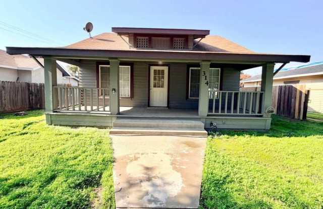 Charming Home in Exeter coming soon! photos photos